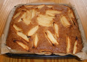 Apple Traybake Whole